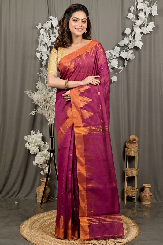 Magenta Cotton Blend Daypi Hand Loom Saree (1893)